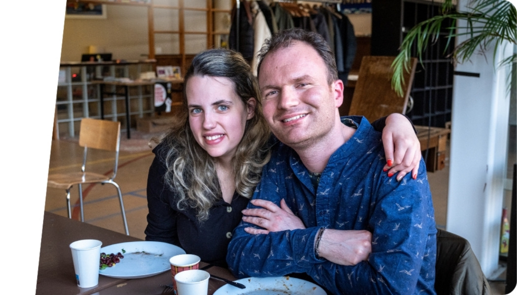 Vrijwilligers werk en samen Thee drinken in buurthuis